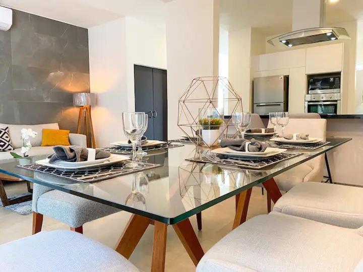 Elegante Y Preciosa Casa Con Excelente Ubicacion Villa แคนคูน ภายนอก รูปภาพ